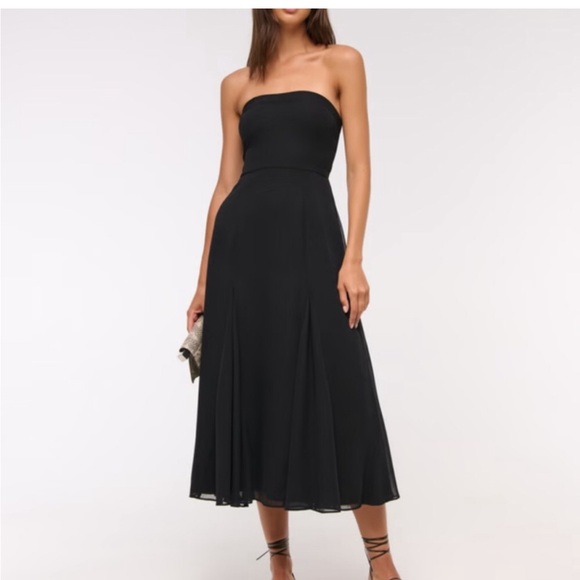 Dresses & Skirts - Elegant Black Strapless Dress